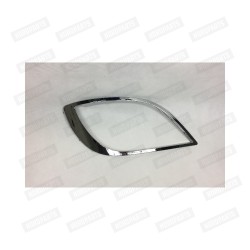 DAF XF106 Front light frame / black / right