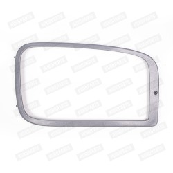 MB AXOR Headlight surround / right side