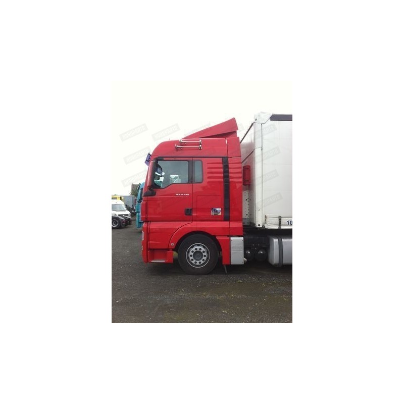MAN cab spoiler KIT WITH FASTENING ( XLX cab )