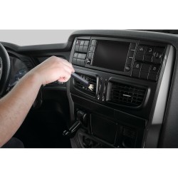 Dashboard wiper + blade brush