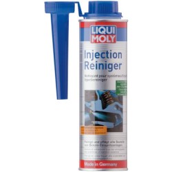 Petrol engine spray cleaner additive