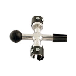 Battery clamp with 4 points