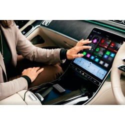 Ottocast Play2Video Ultra adapter