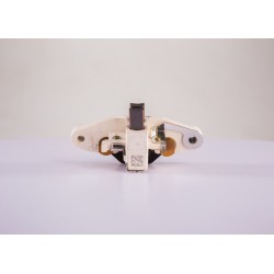 BOSCH Generaatori pingeregulaator 1 197 311 090