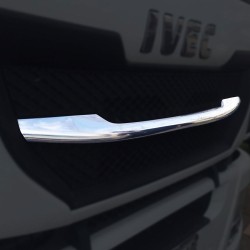 MIDDLE OF GRILL LATH CHROME (PRESSED) STRALIS