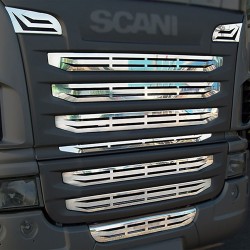 STRIPY GRILL CHROME