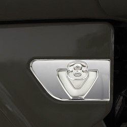 MUDGUARD CHROME V8 LOGO (PRESSED)