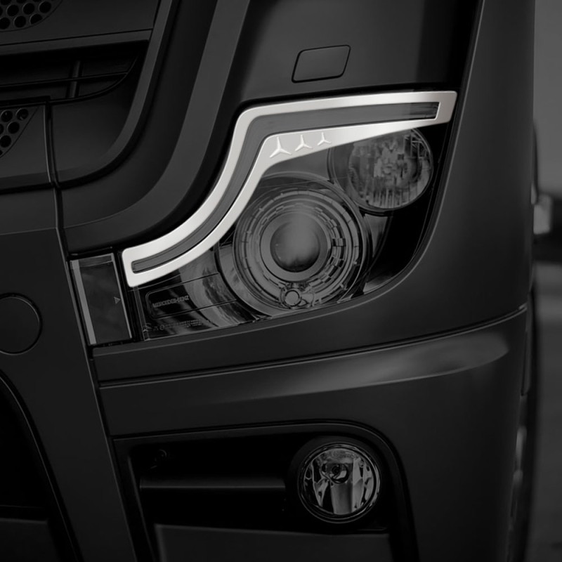 HEADLIGHT EYEBROW ACTROS MP4/MP5